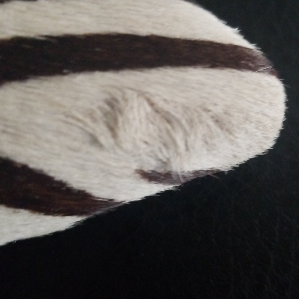 Shoes - Picture 4 of 4